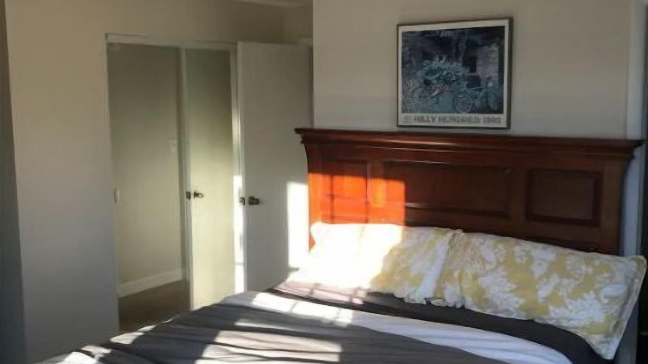 Photo of Bedroom in Chatham-Arch