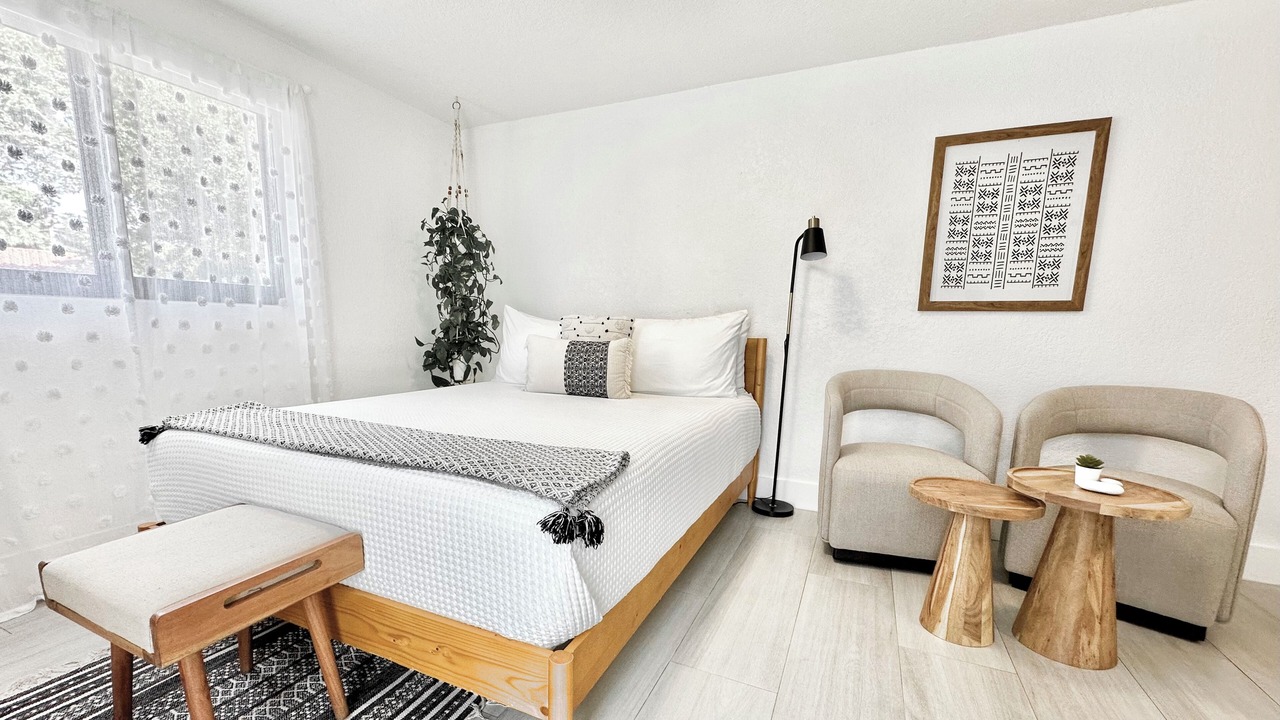 Photo of Bedroom in El Portal
