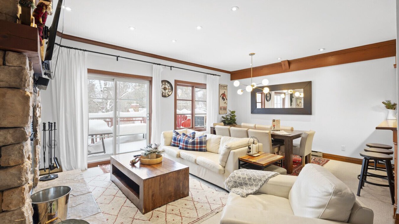 Photo of Livingroom in Mont-Tremblant