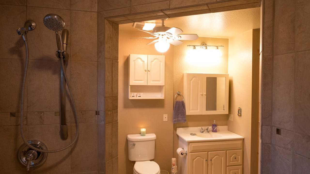 Photo of Bathroom in Buda