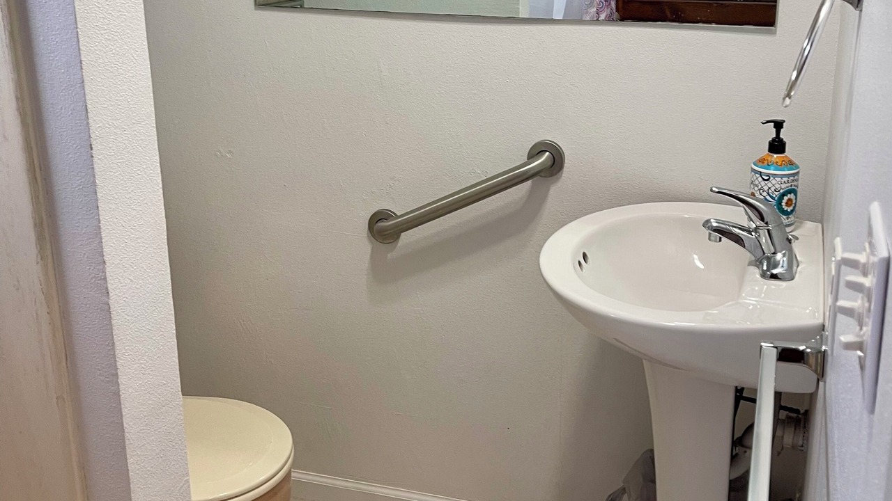 Photo of Bathroom in Pawhuska