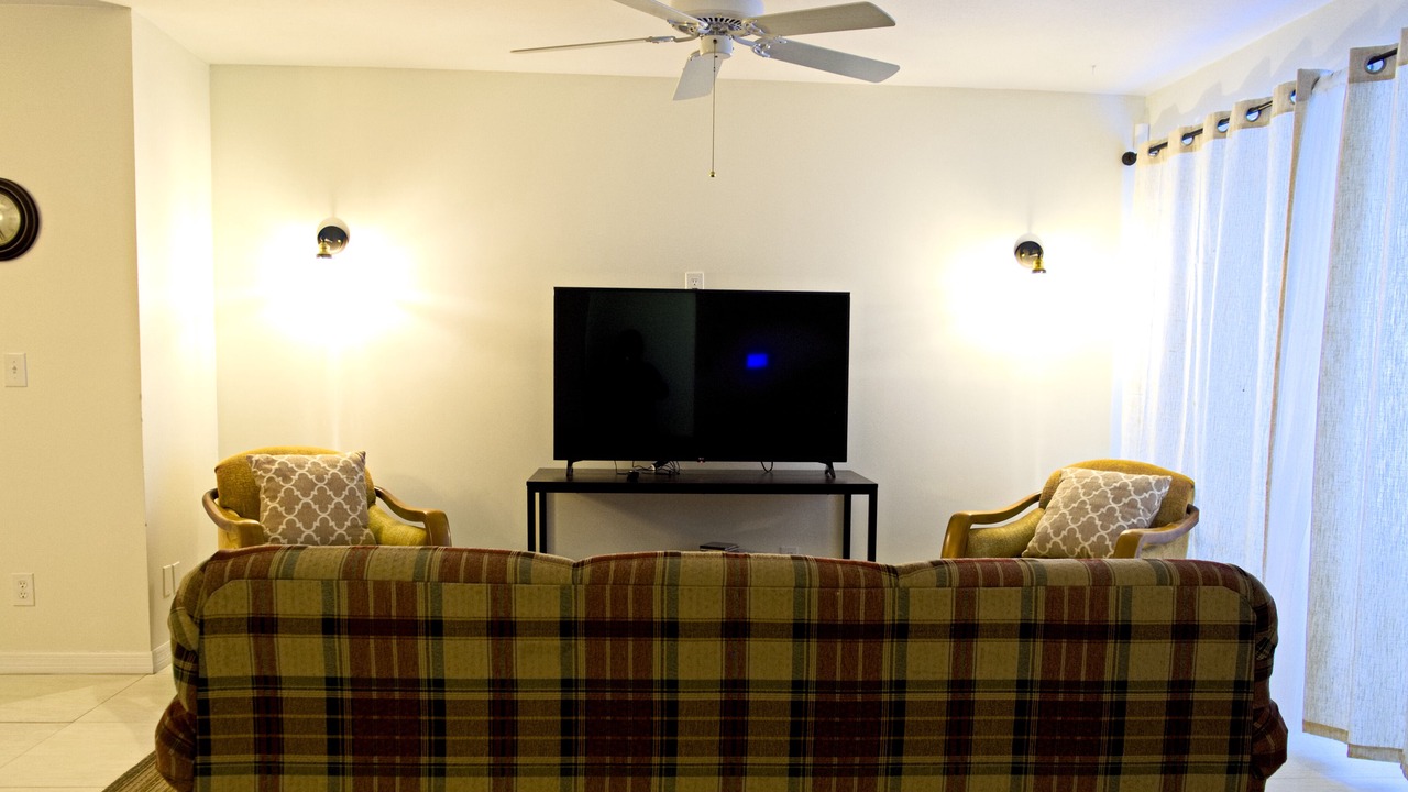 Photo of Livingroom in Warm Mineral Springs