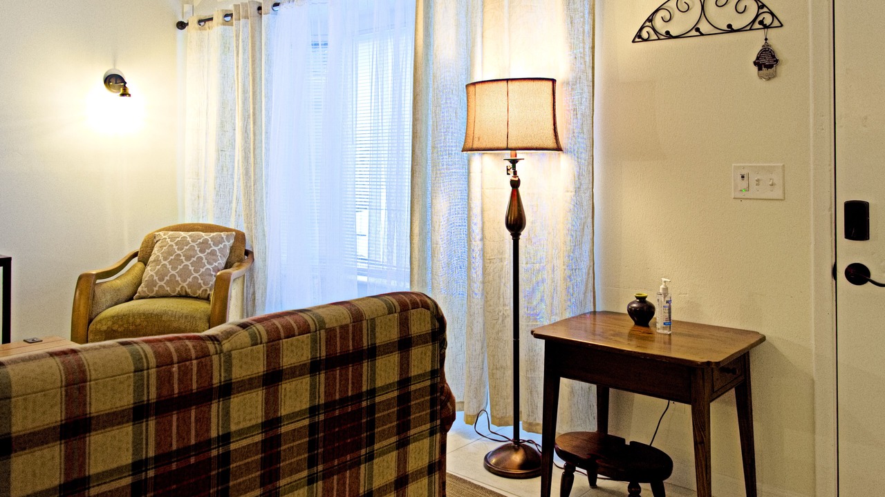 Photo of Livingroom in Warm Mineral Springs
