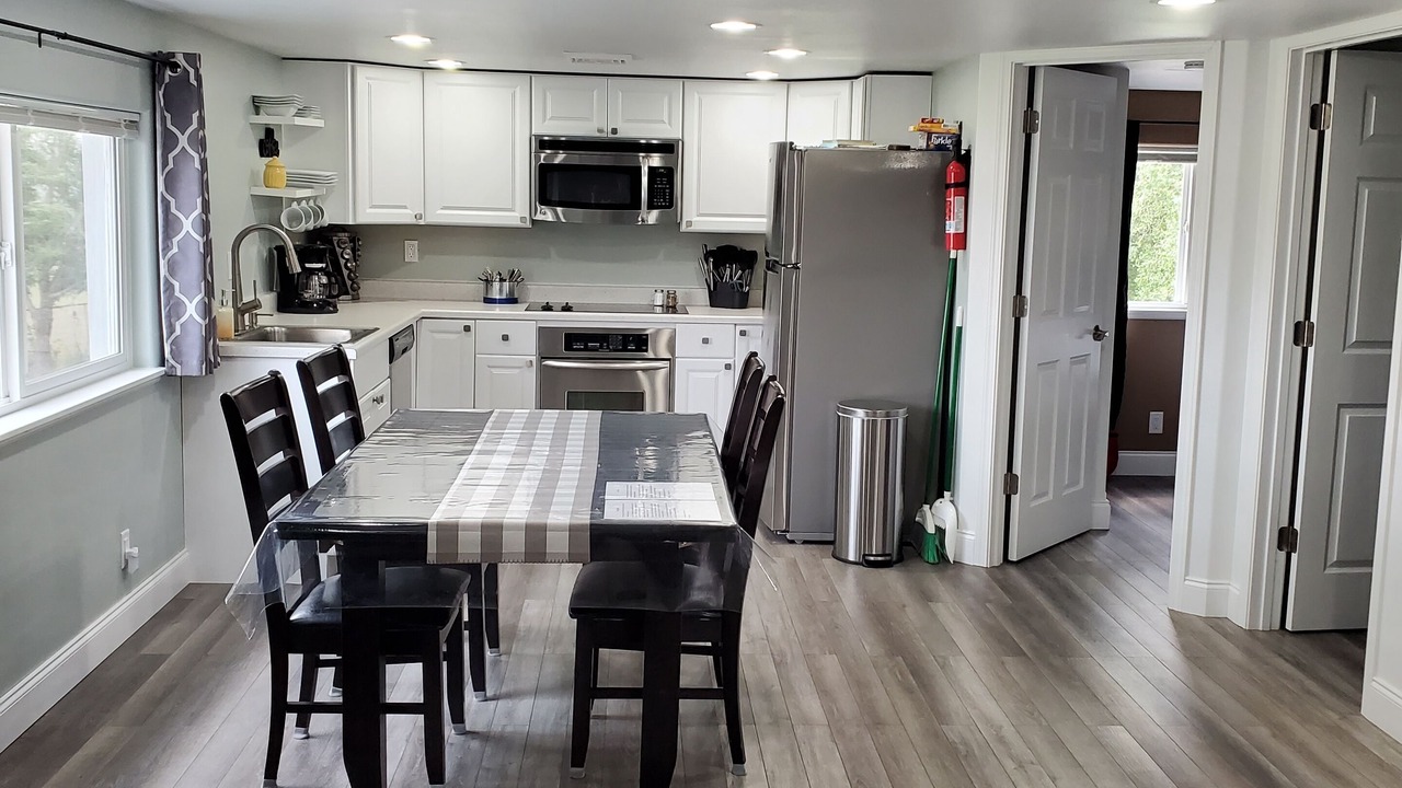 Photo of Others in Helena