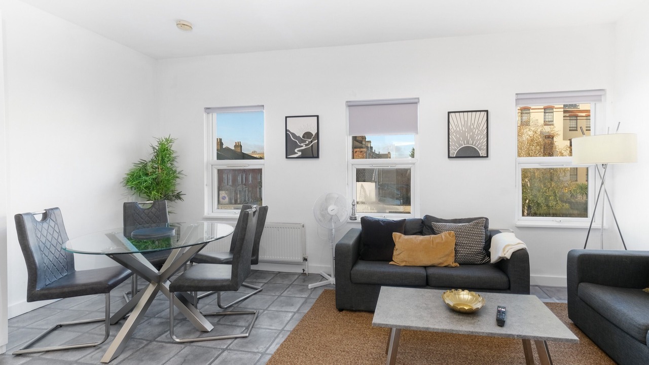 Photo of Livingroom in West Ealing