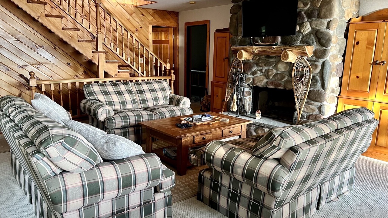 Photo of Livingroom in Northville