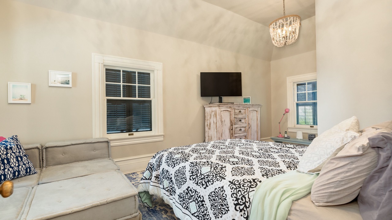 Photo of Bedroom in Galveston
