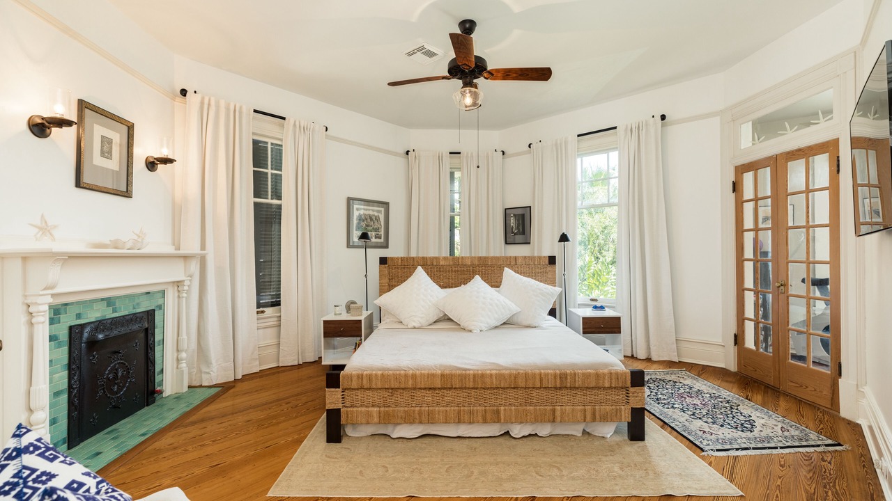 Photo of Bedroom in Galveston
