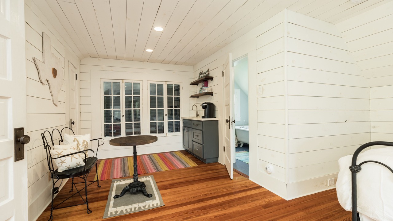 Photo of Bedroom in Galveston