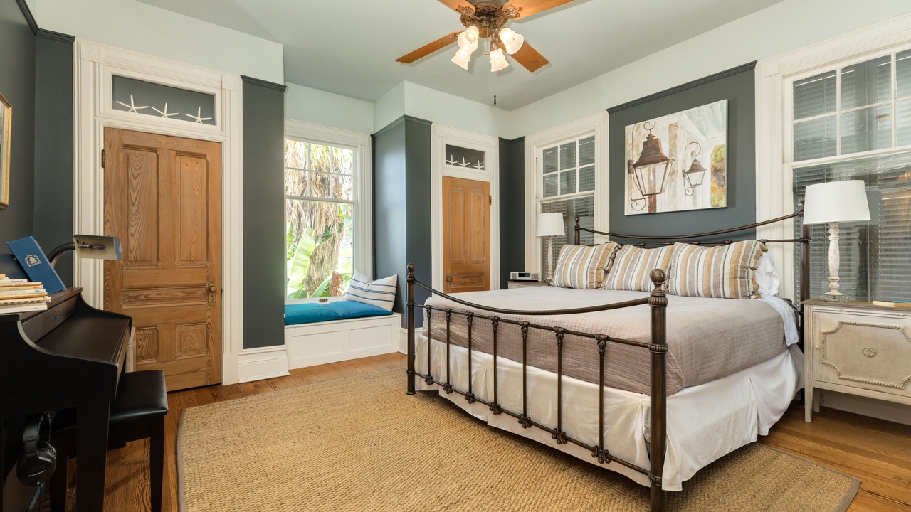 Photo of Bedroom in Galveston
