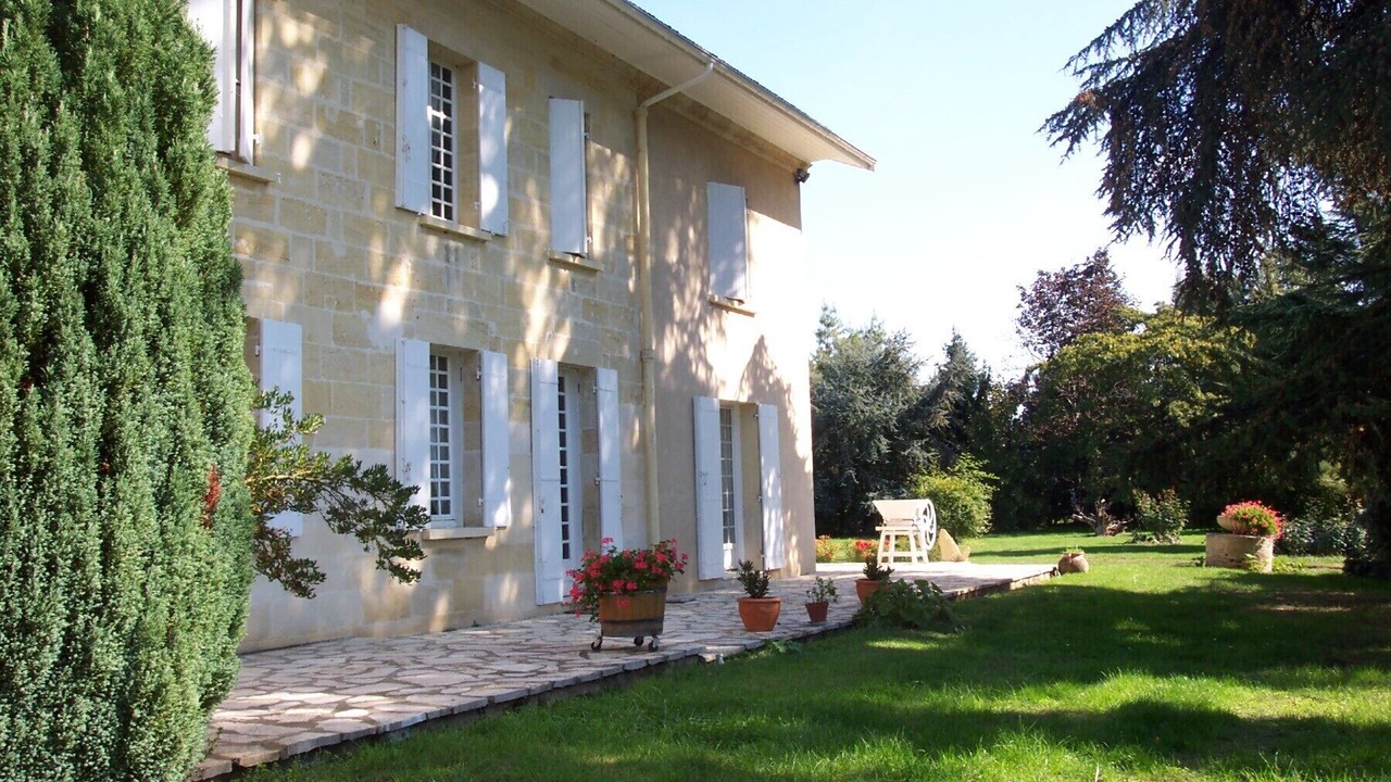 Photo of Patio Balcony in Sainte-Terre