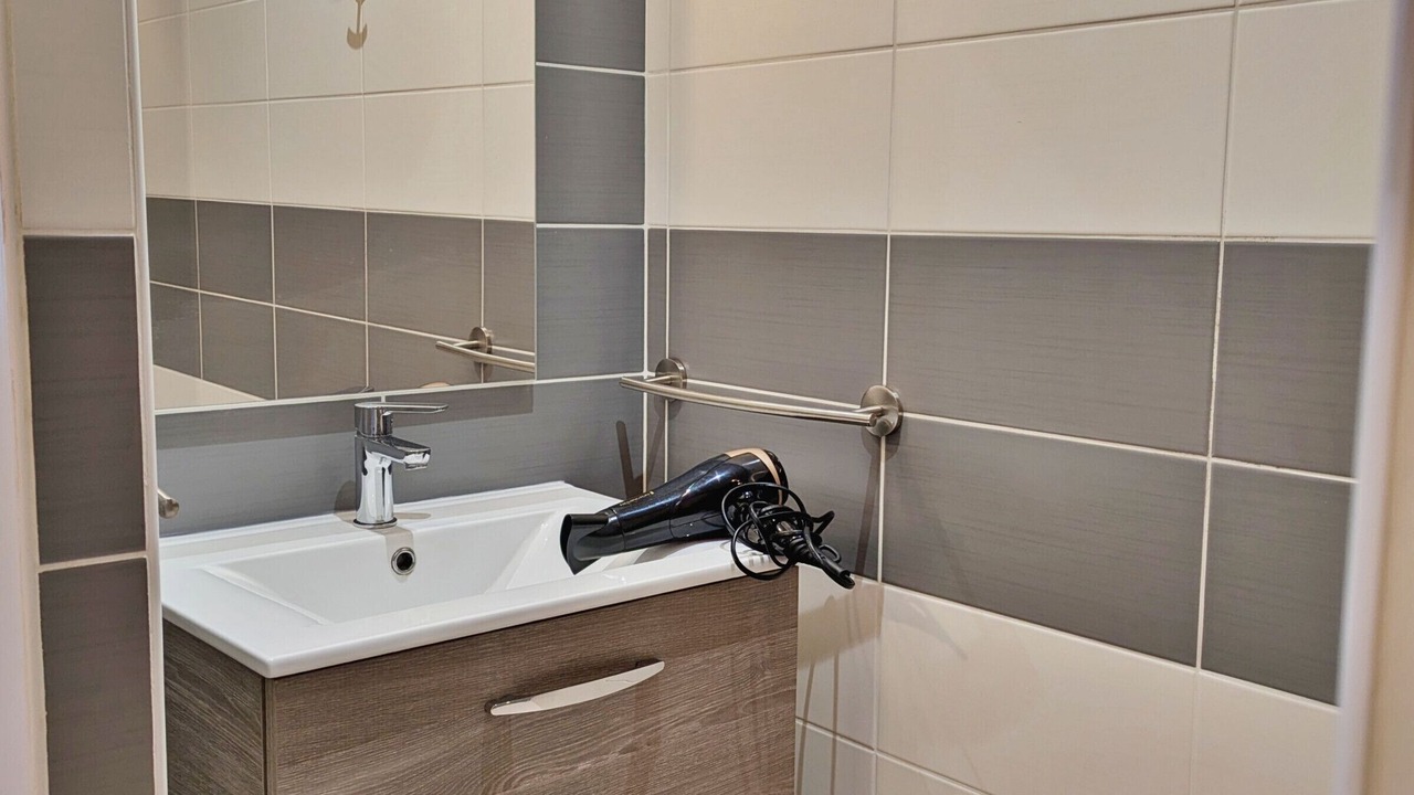 Photo of Bathroom in L'Huisserie