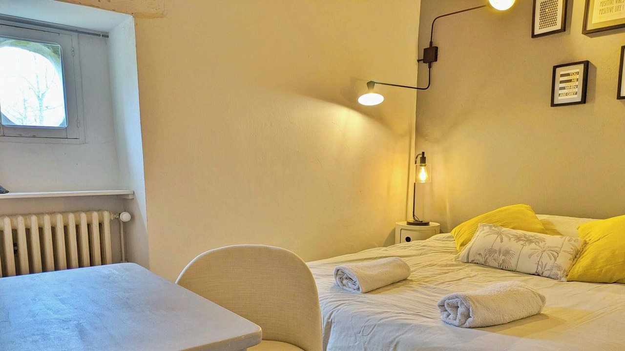 Photo of Bedroom in Cosse-le-Vivien