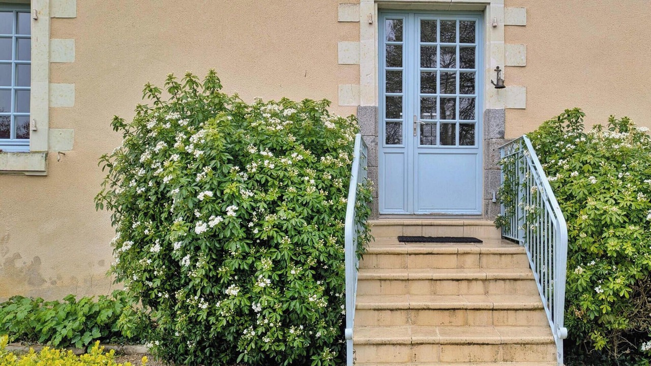 Photo of Outdoor in Cosse-le-Vivien