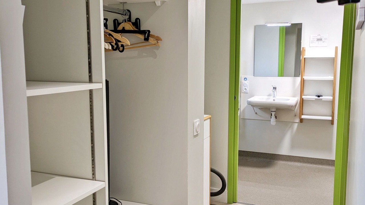 Photo of Bathroom in Villiers-Charlemagne