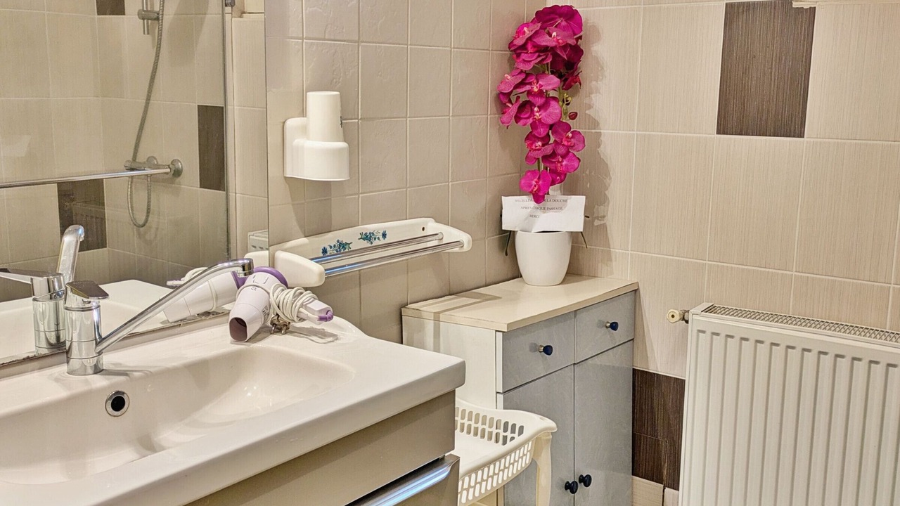 Photo of Bathroom in Bais