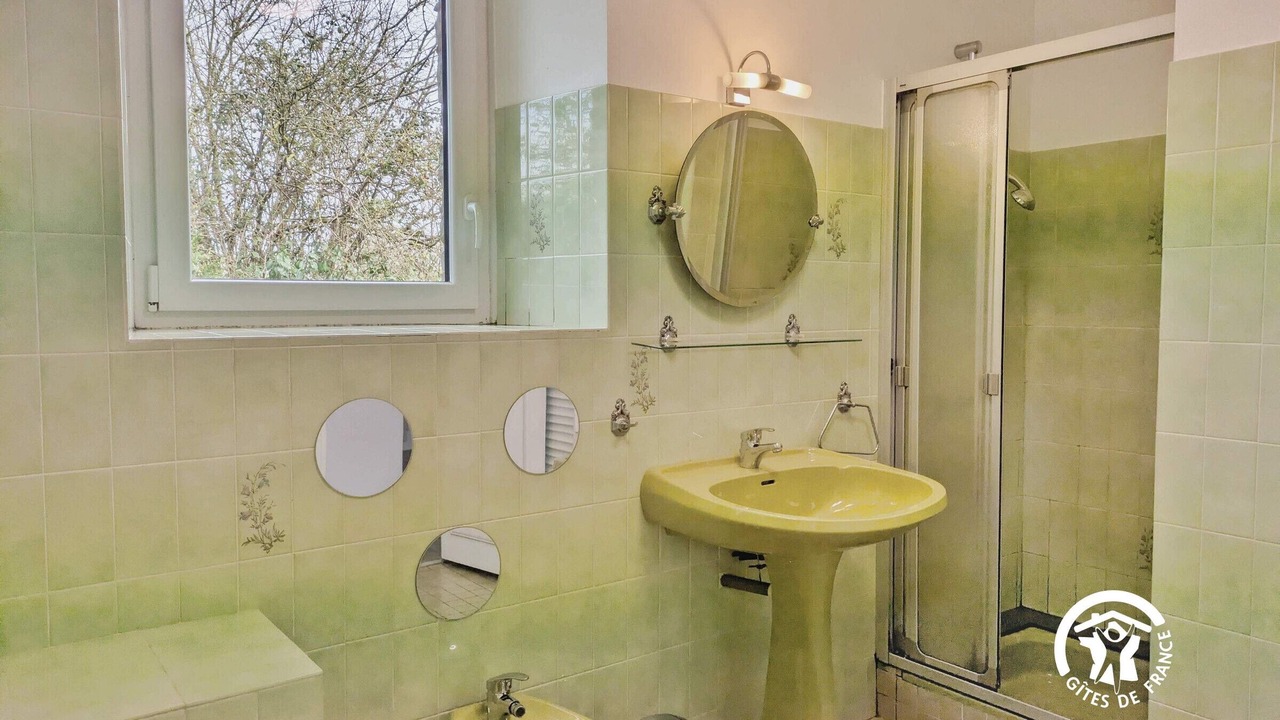 Photo of Bathroom in Congrier