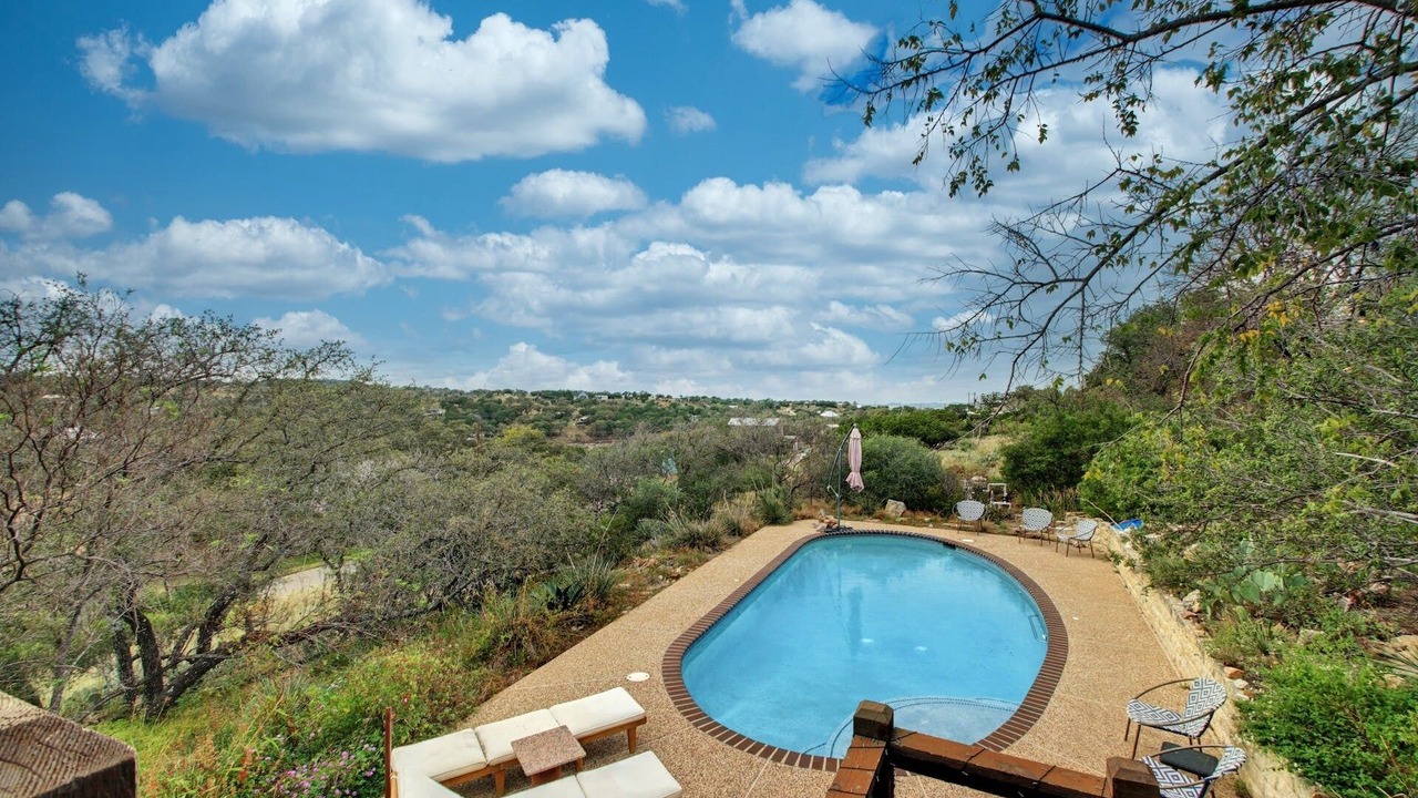 Photo of Outdoor in Burnet