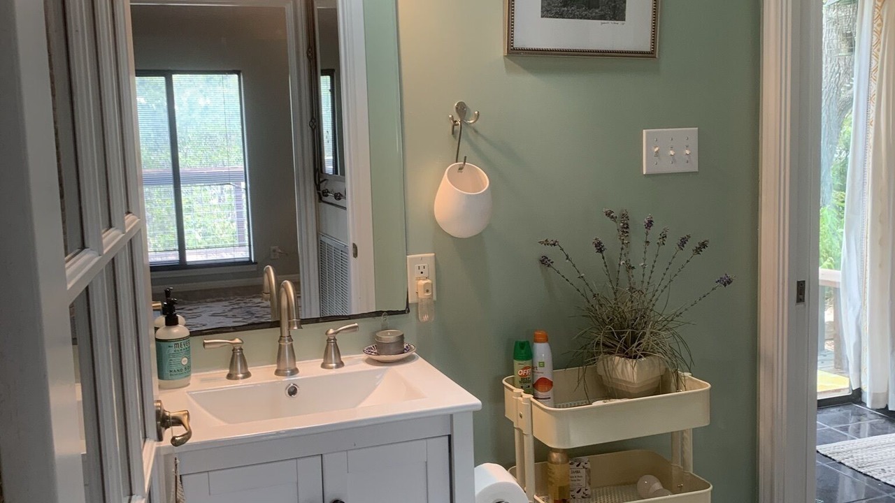 Photo of Bathroom in Burnet