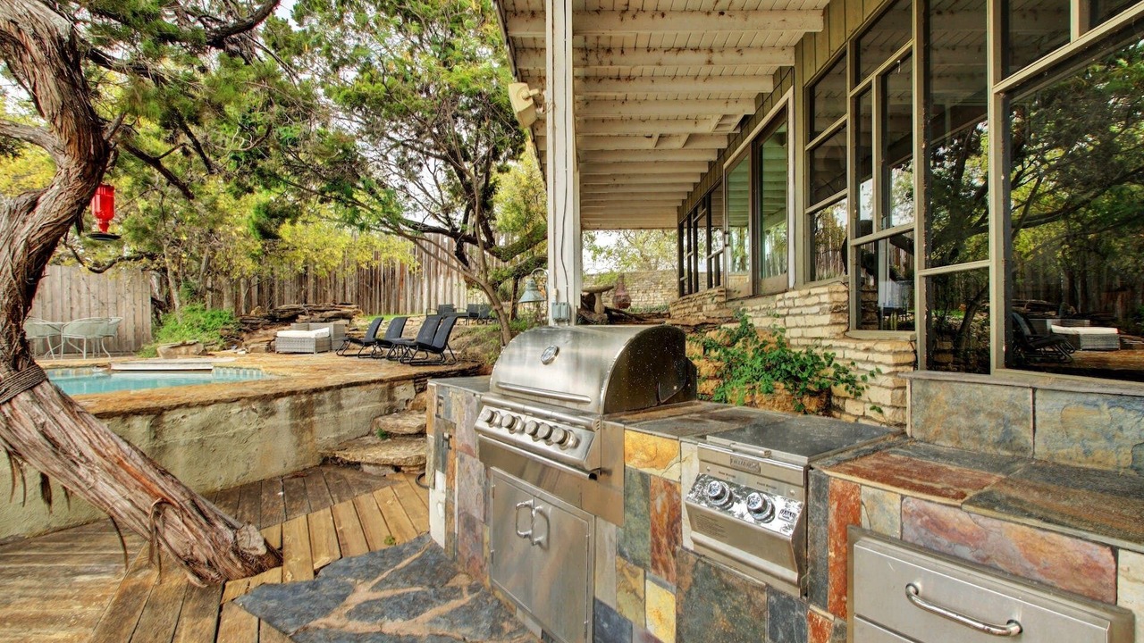 Photo of Others in Burnet