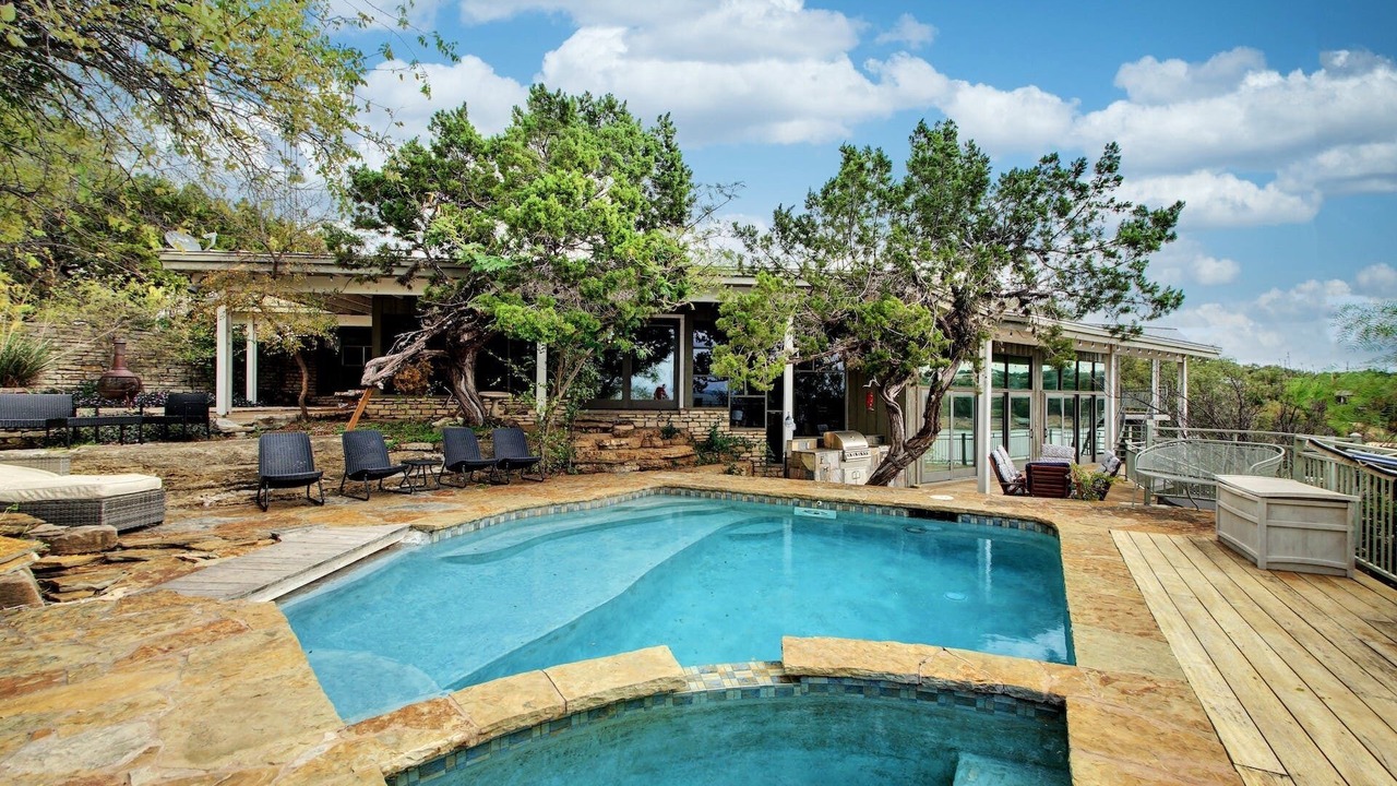 Photo of Outdoor in Burnet