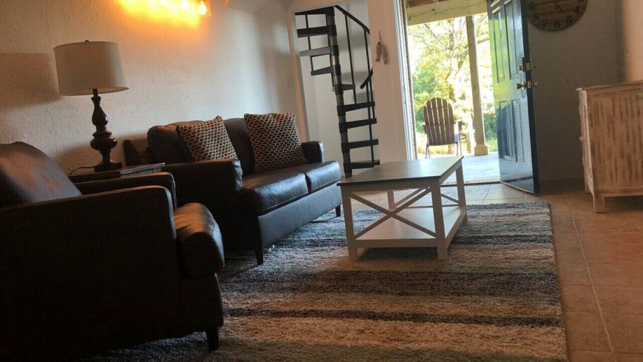 Photo of Livingroom in Eufaula