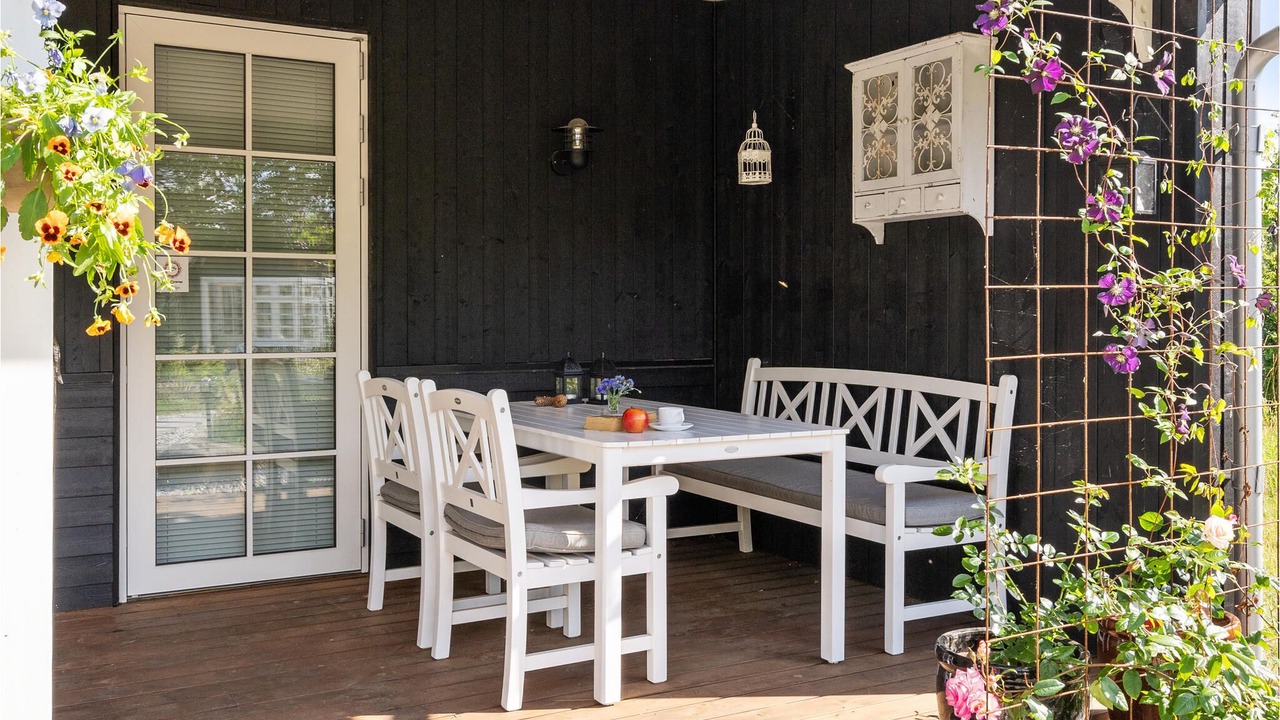 Photo of Others in Vemb