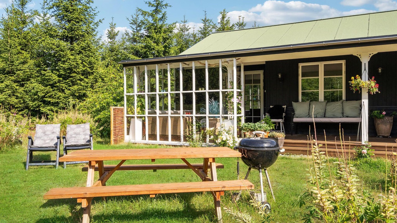 Photo of Others in Vemb