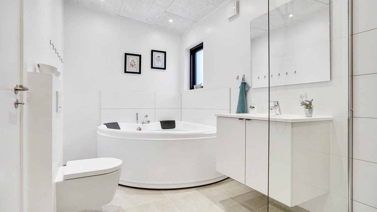 Photo of Bathroom in Fjellerup Strand