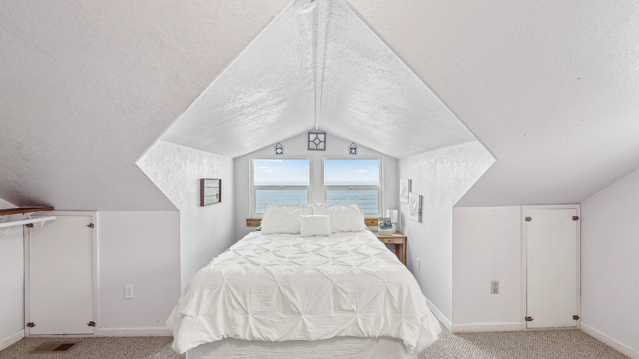 Photo of Bedroom in Harbor
