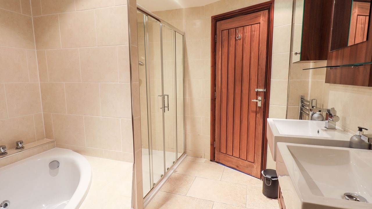 Photo of Bathroom in Troutbeck Bridge