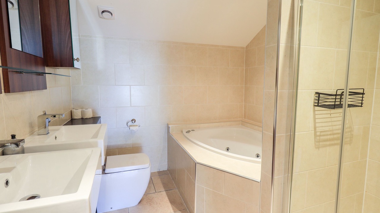 Photo of Bathroom in Troutbeck Bridge