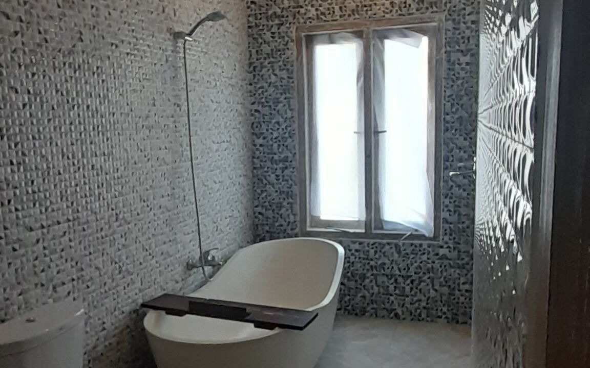 Photo of Bathroom in Padangsambian Klod