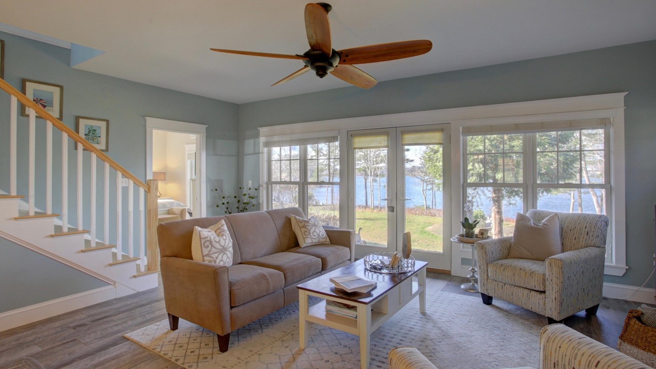 Photo of Livingroom in Edgecomb