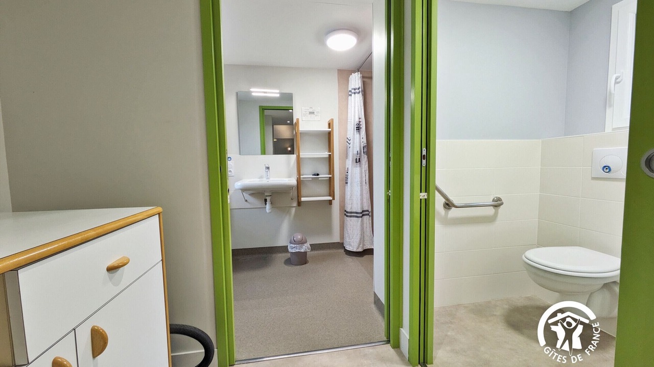 Photo of Bathroom in Villiers-Charlemagne