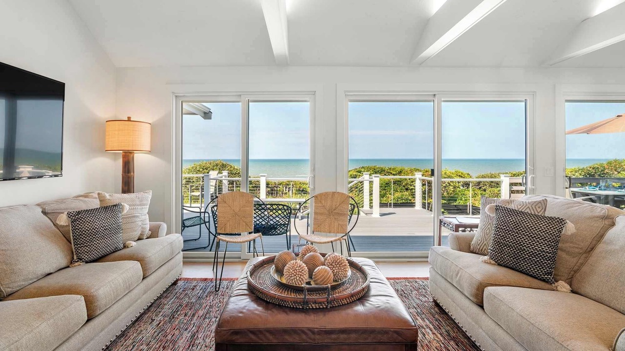 Photo of Livingroom in North Eastham
