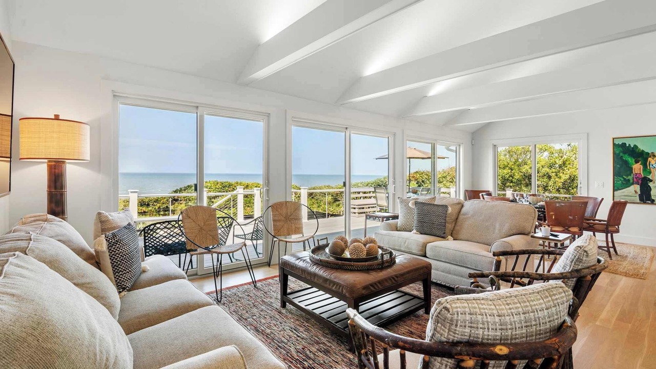 Photo of Livingroom in North Eastham