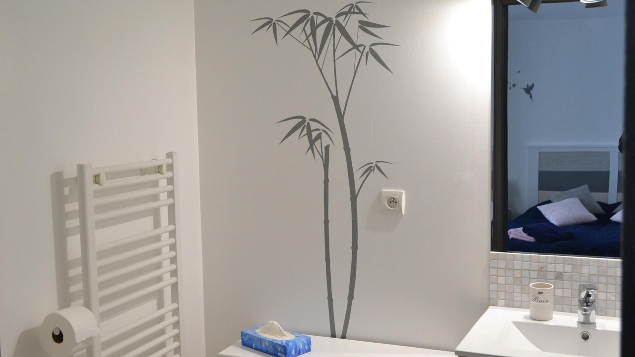 Photo of Bathroom in Marans