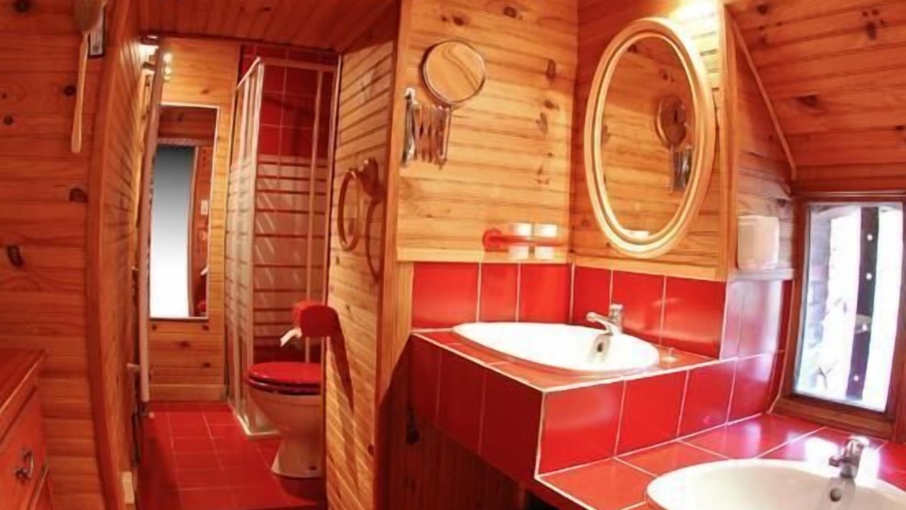 Photo of Bathroom in Saint-Hilaire-de-la-Cote
