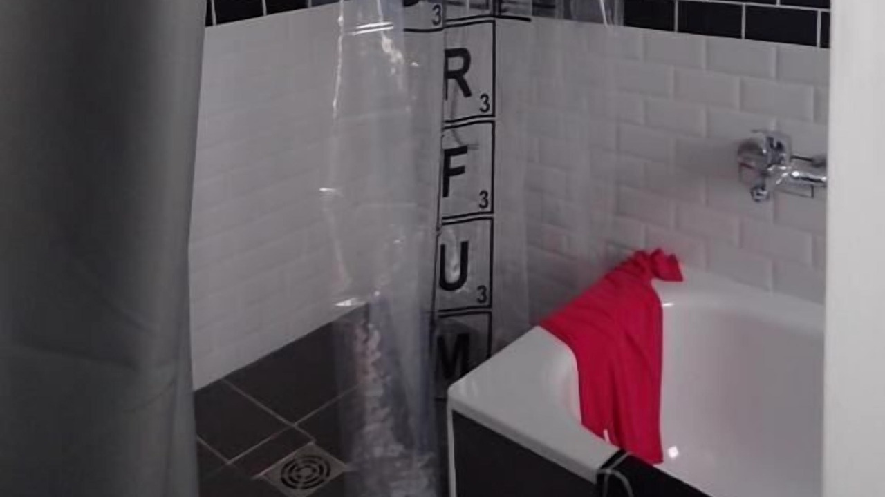 Photo of Bathroom in La Rochelle City Centre