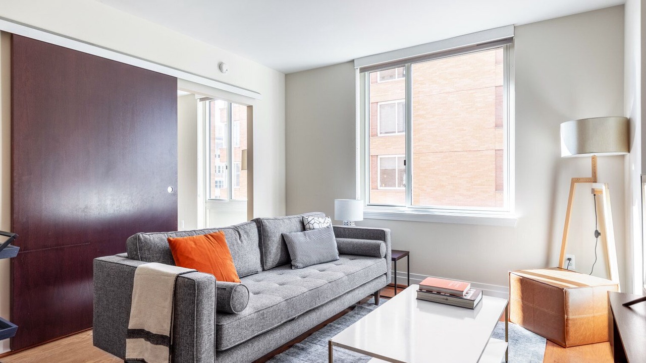 Photo of Livingroom in George Washington University