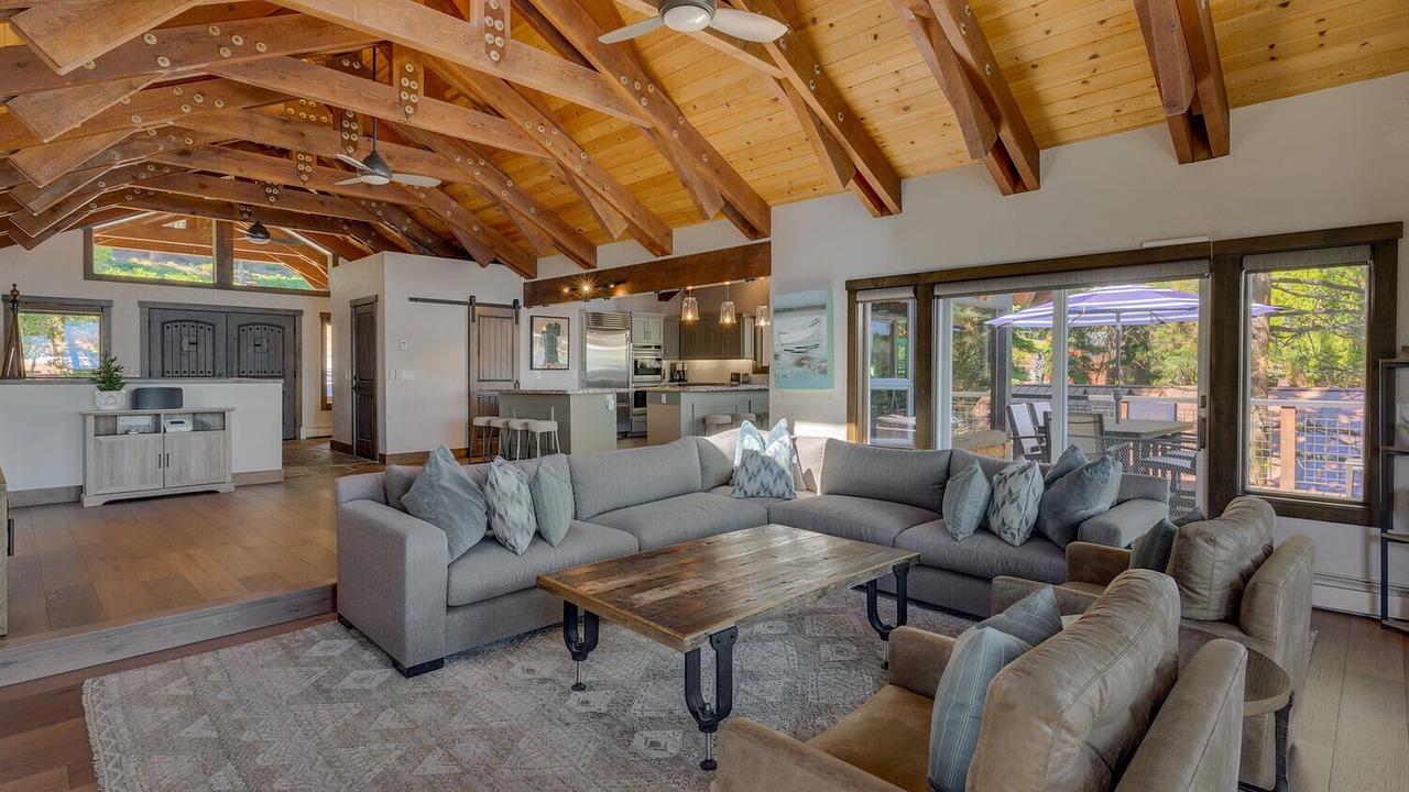 Photo of Livingroom in Carnelian Bay
