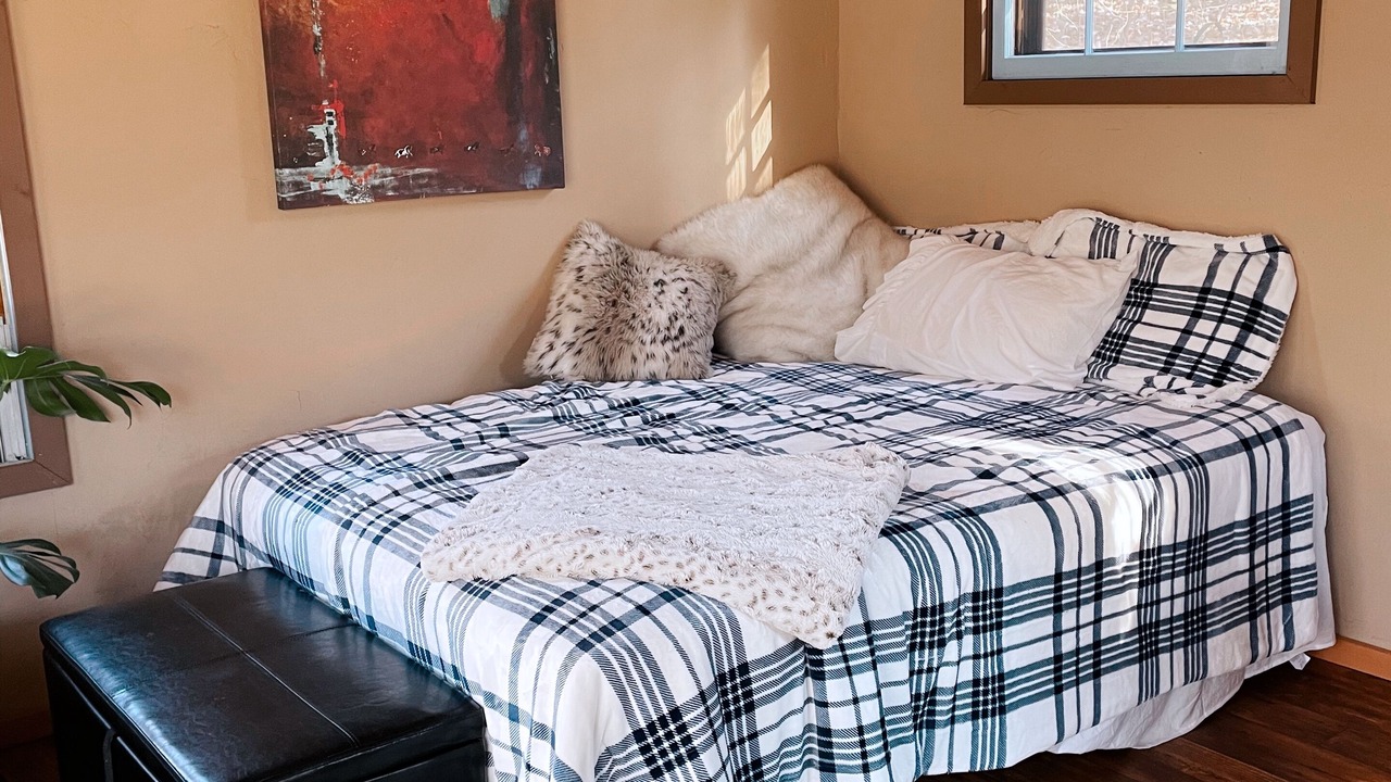 Photo of Bedroom in Elkland