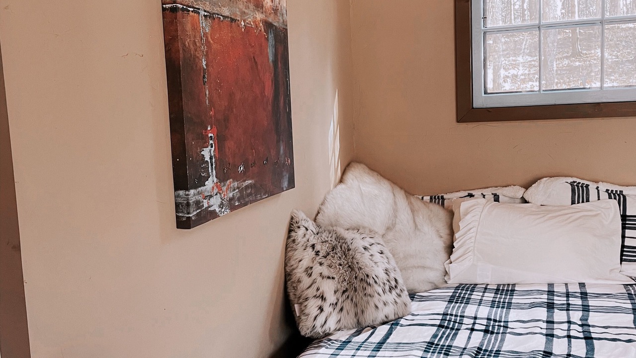 Photo of Bedroom in Elkland