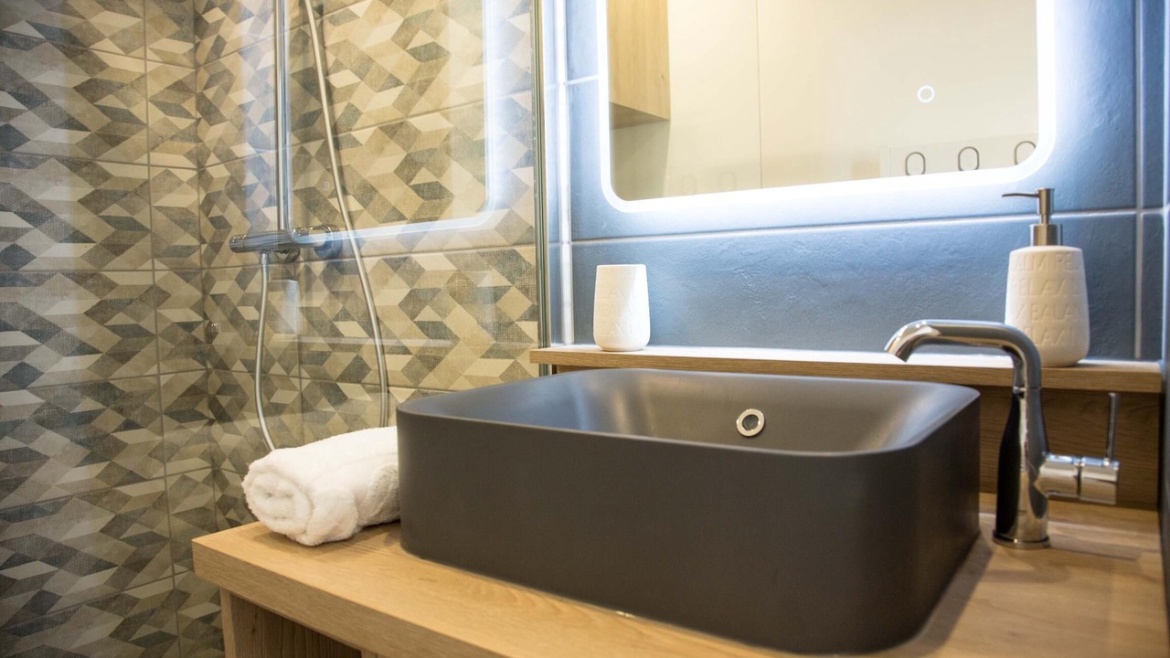 Photo of Bathroom in La Chapelle-d'Armentieres