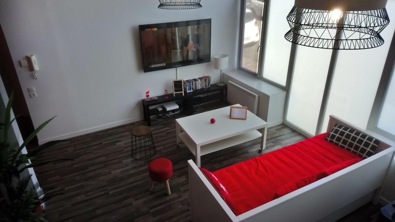 Photo of Livingroom in Downtown