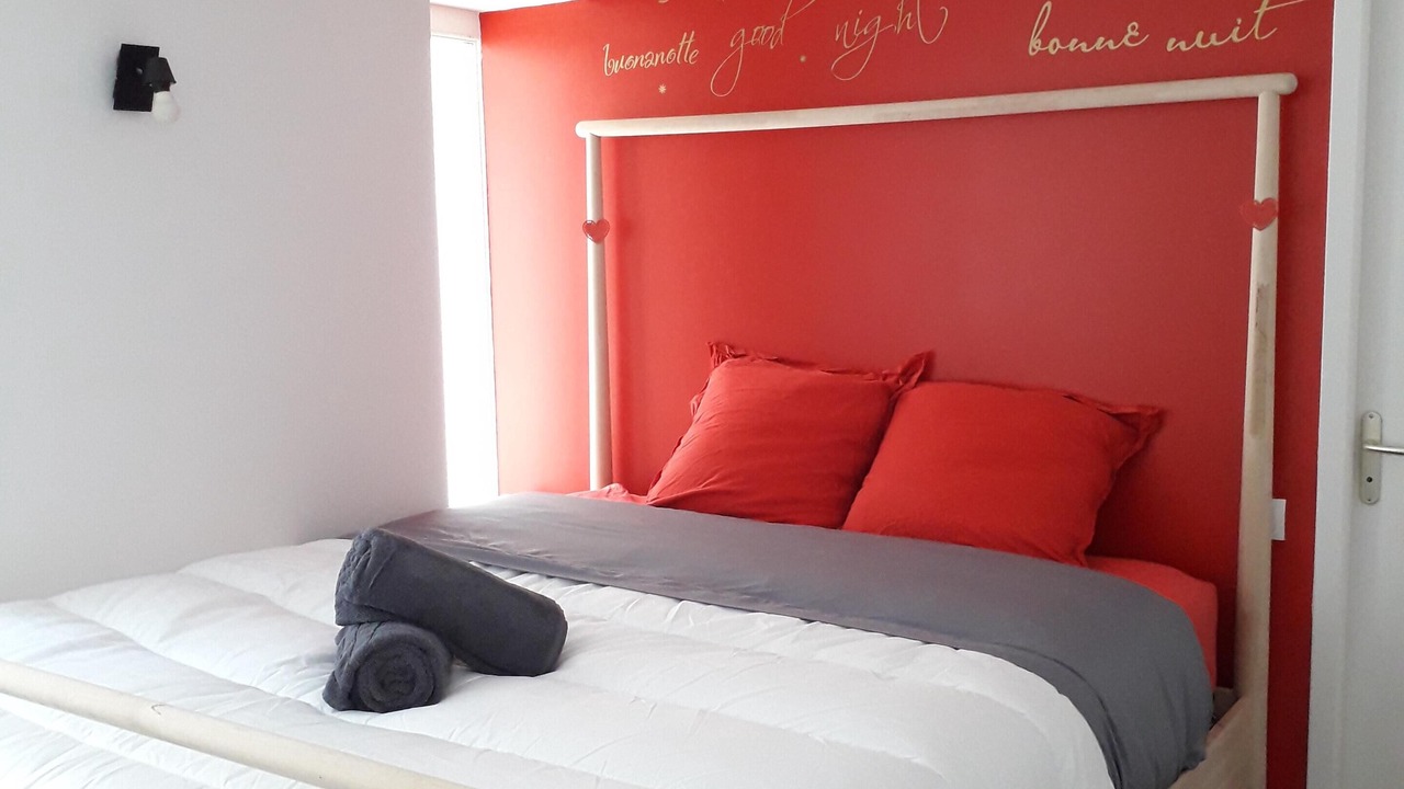 Photo of Bedroom in Downtown