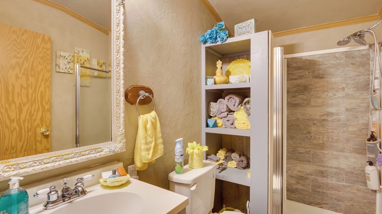 Photo of Bathroom in Eufaula