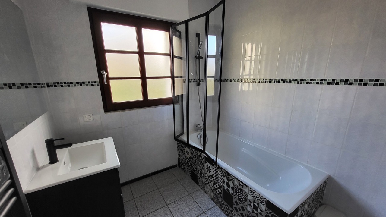 Photo of Bathroom in Ambleteuse
