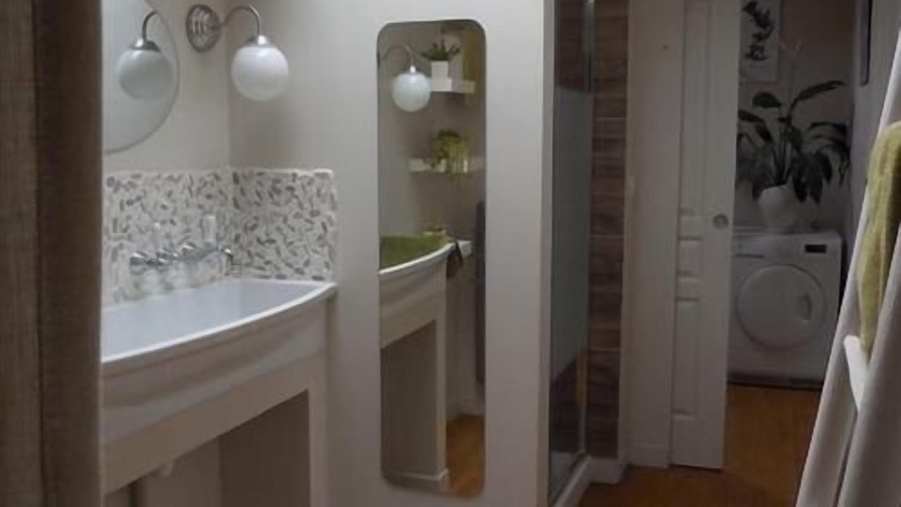 Photo of Bathroom in Tours-en-Vimeu
